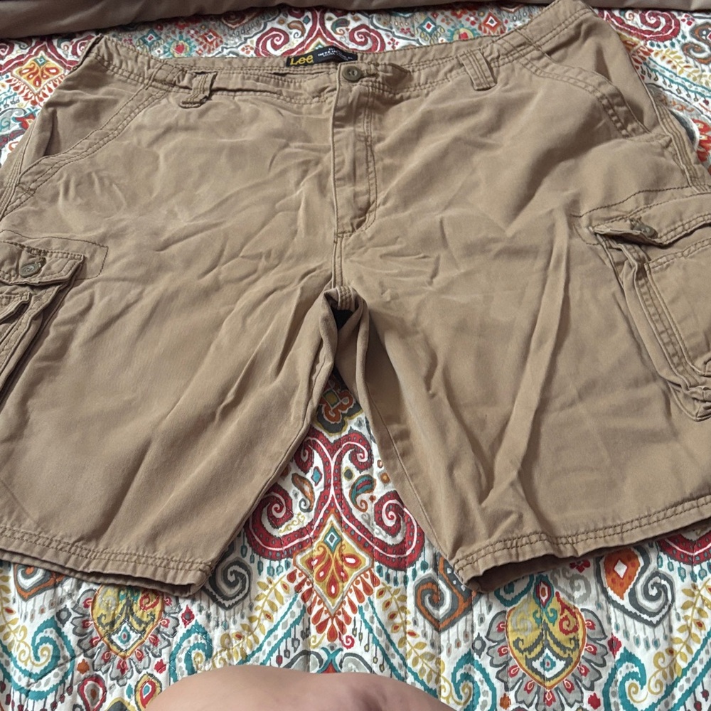 Lee Men's Brown Cargo Shorts 42